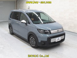 Honda FREED - Cross ﾀ- 5seats